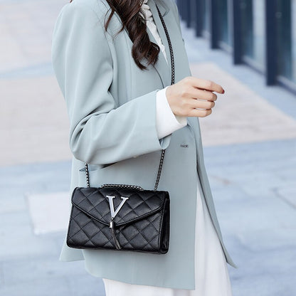 Luxury Black Tassel Mark Plaid Handbag